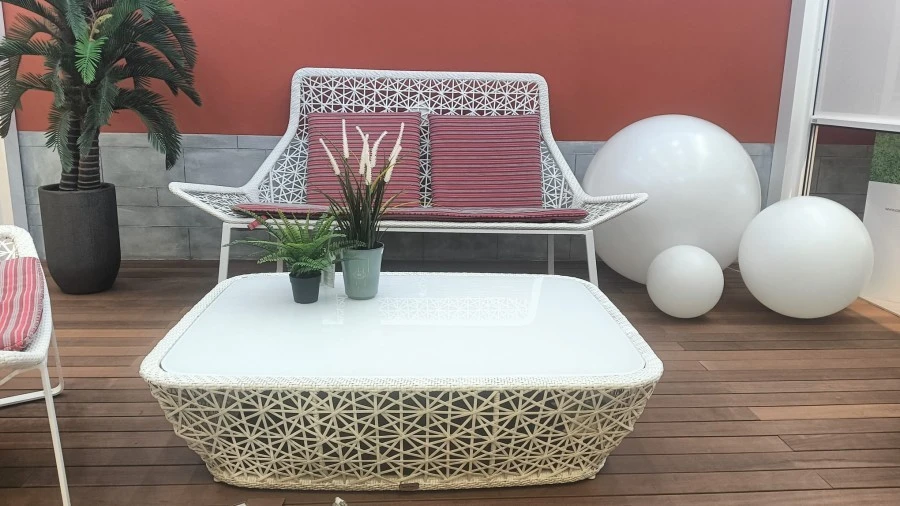Gruppo divano e sedute outdoor Kettal Maia