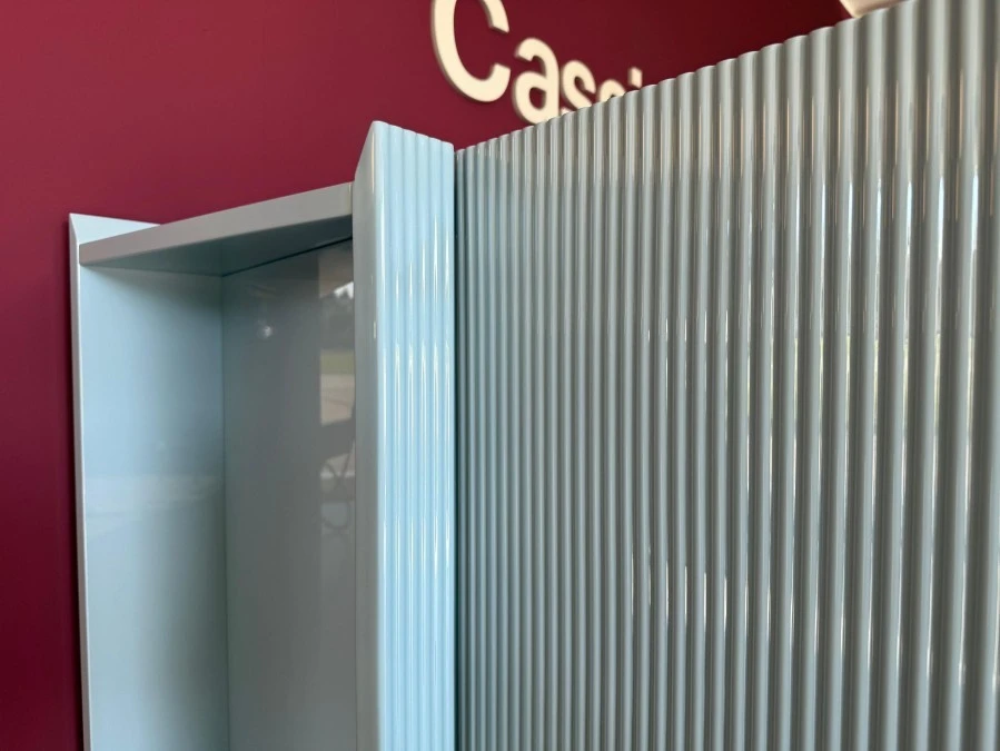 Madia Cassina Hayama Bar