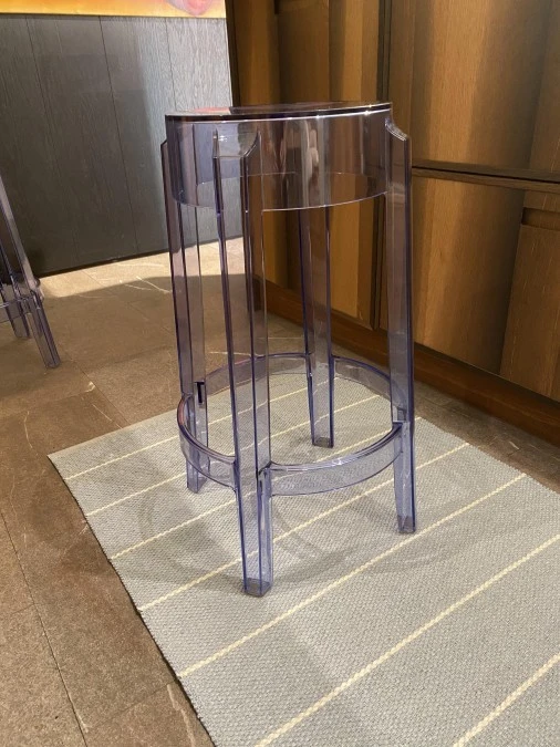 Sgabello Kartell chrles ghost