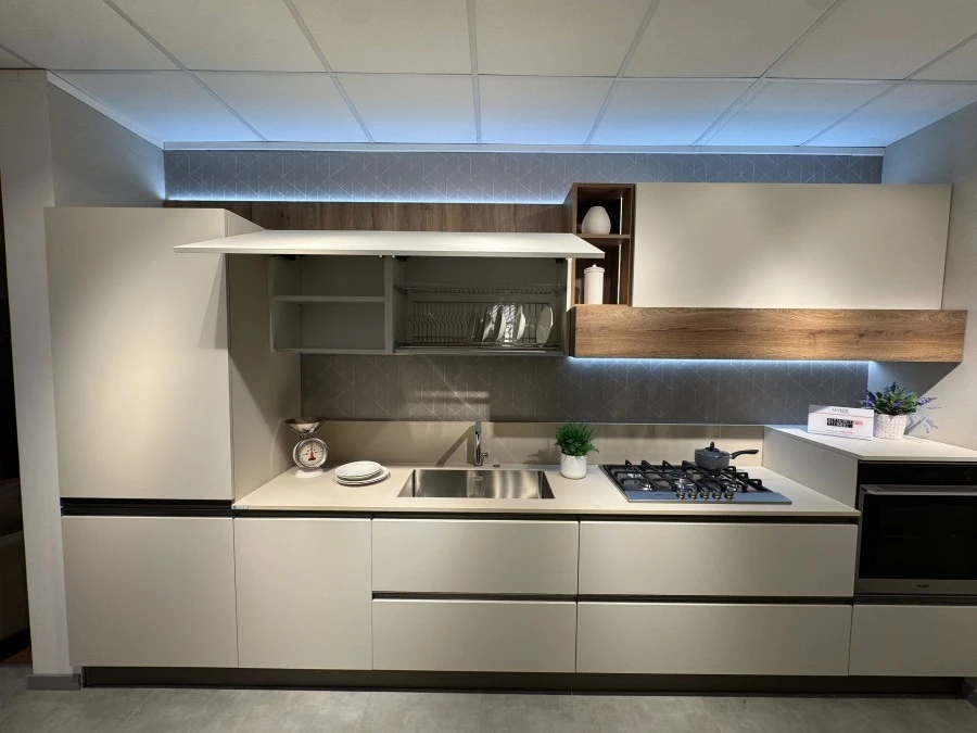 Cucina lineare Veneta Cucine Start Time Presa