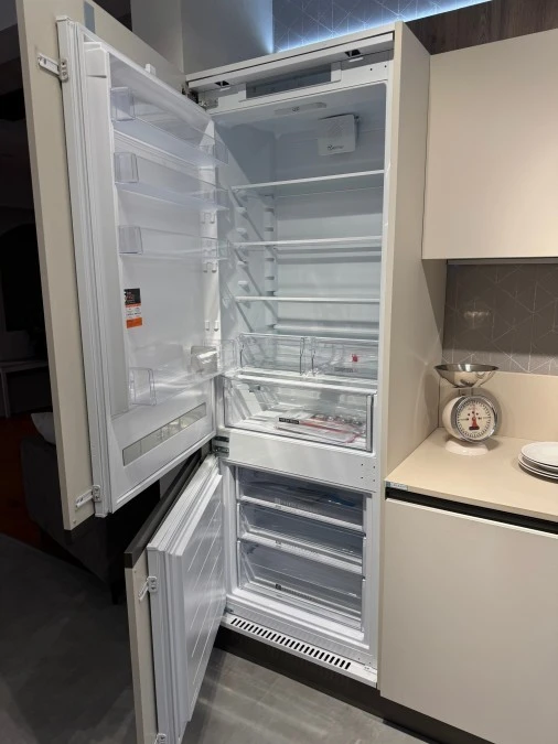 Cucina lineare Veneta Cucine Start Time Presa