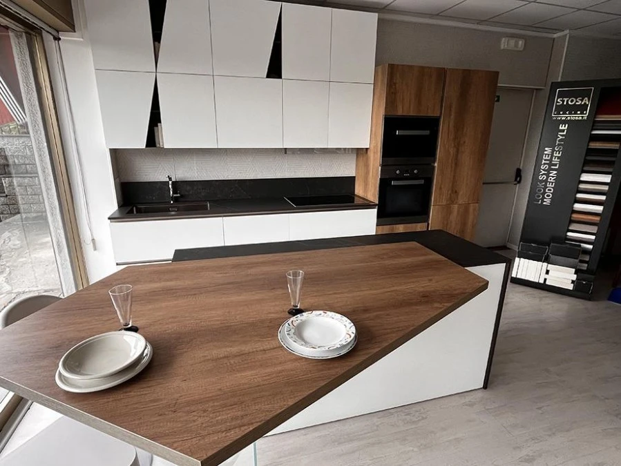 Cucina con Isola Stosa Cucine Infinity Diagonal