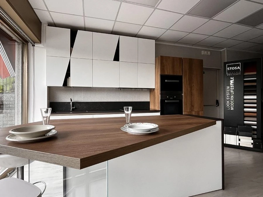 Cucina con Isola Stosa Cucine Infinity Diagonal