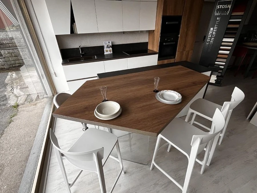 Cucina con Isola Stosa Cucine Infinity Diagonal