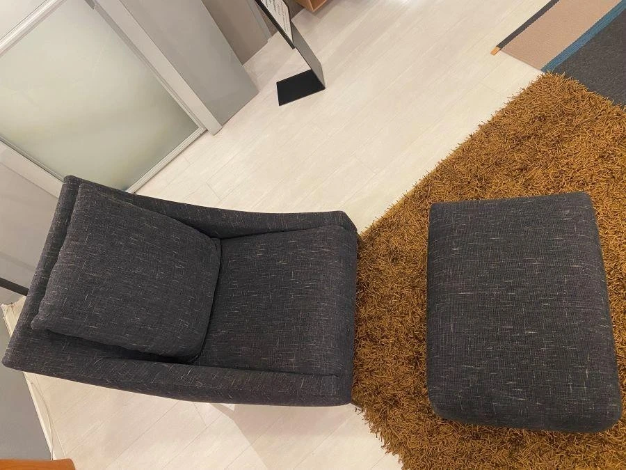 Poltrona con pouf B&B Italia Jean