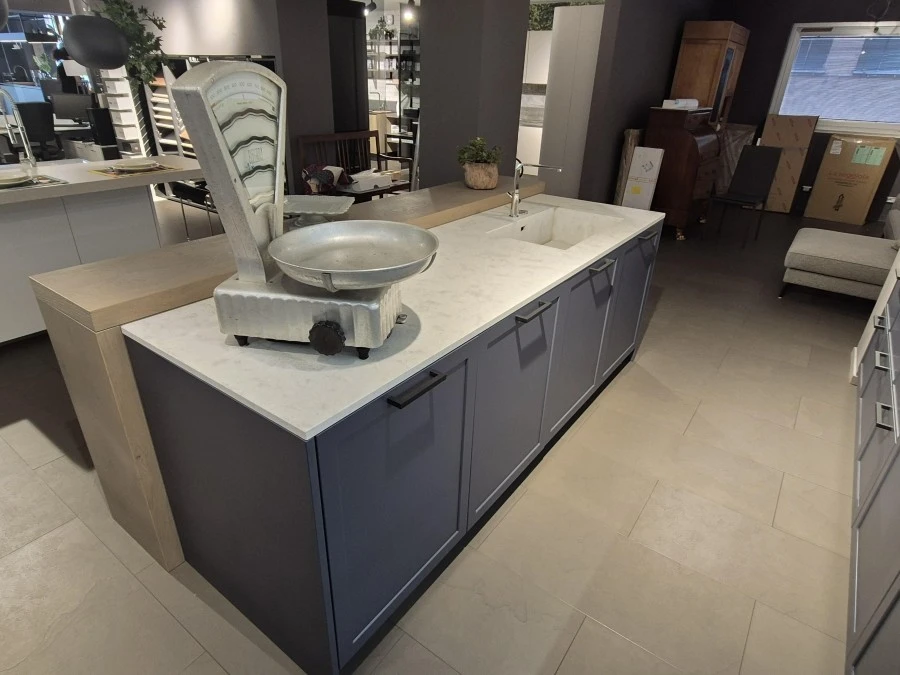 Cucina con Isola Aran cucine VITABELLA
