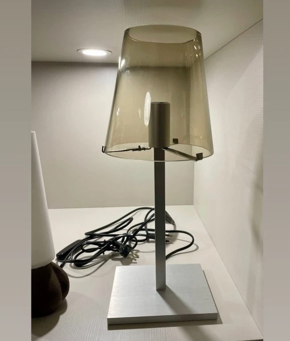Lampada da tavolo Viabizzuno Emma