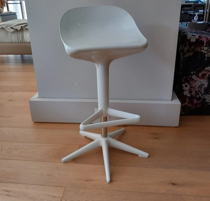 Sgabello Kartell SPOON