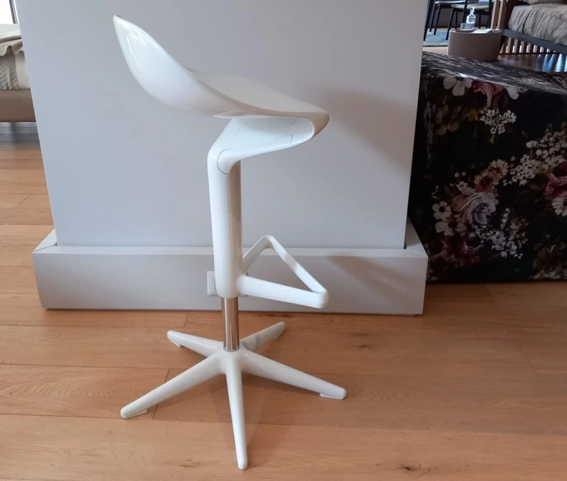 Sgabello Kartell SPOON