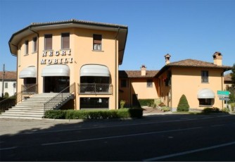 foto negozio NEGRI MOBILI s.n.c Dei Fratelli Negri