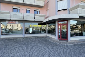 foto negozio ABITARE MOBILI - FABRIS SNC