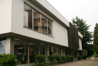 foto negozio COMBI srl ARREDAMENTI