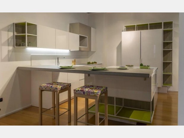 Cucina con penisola Snaidero Orange Evo