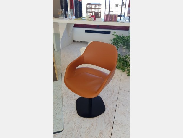 Poltrona Zanotta EVA 2269