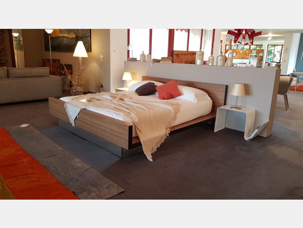 Letto matrimoniale Produzione Artigianale SLITTA
