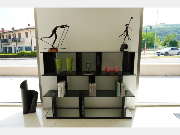 Piccola libreria Fiam Inori