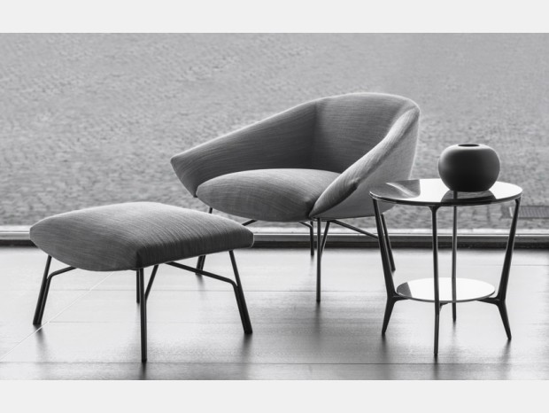 Poltrona con pouf Lema Lennox