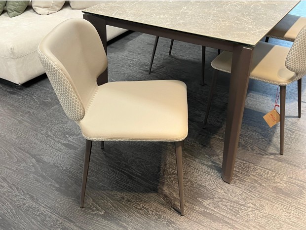 Sedia con braccioli MIDJ Wrap