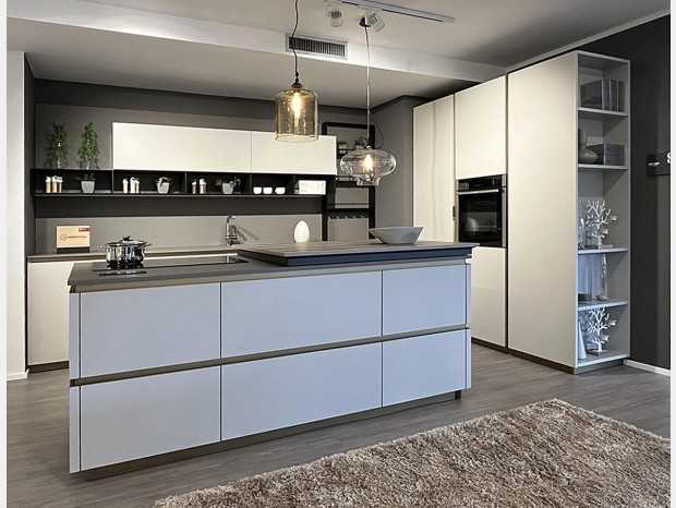 Cucina con Isola Scavolini DELINEA