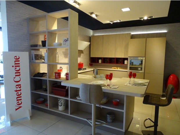 Cucina con penisola Veneta Cucine Ethica -Go