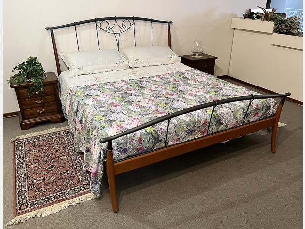 Letto matrimoniale Produzione Artigianale Desideri