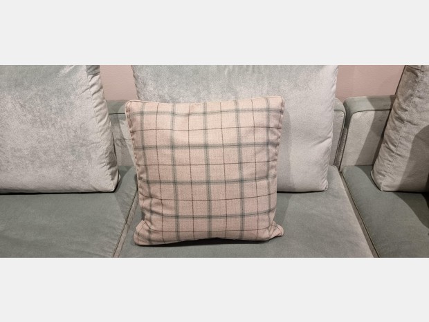 Cuscino Poltrona Frau Zelander check di Loro Piana