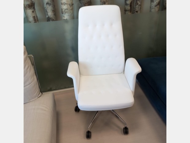 Poltroncina Produzione Artigianale PLANET dir6
