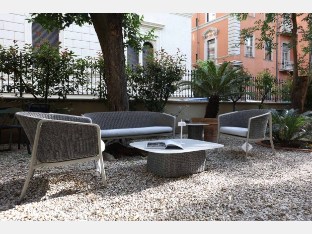 Seduta Outdoor Emu Carousel  gruppo 1 divano +2 poltrone+2 tavolini bassi