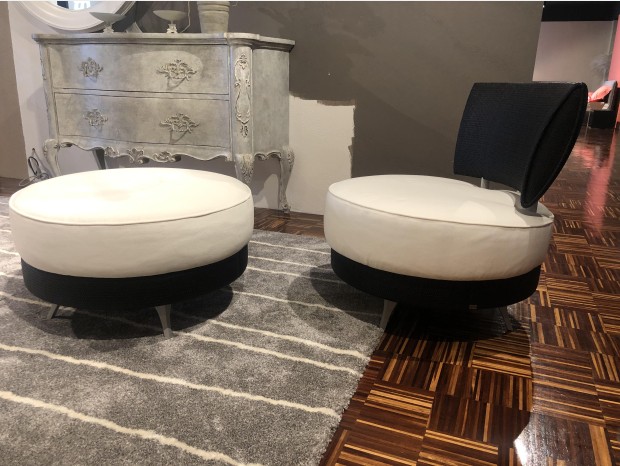 Poltrona con pouf Pierantonio Bonacina Mutabilis