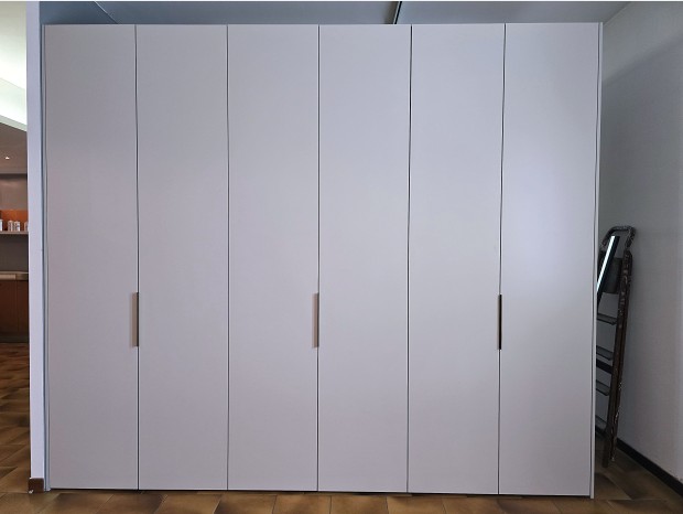 Armadio battente Pianca Plana (Seta)