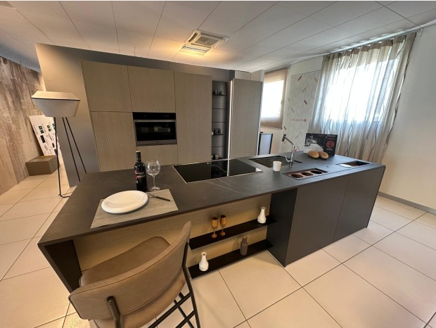 Cucina con Isola Arredo3 K6 ASIA
