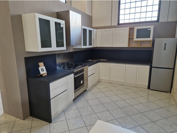 Cucina angolare Falegnameria Gazzurelli FG4