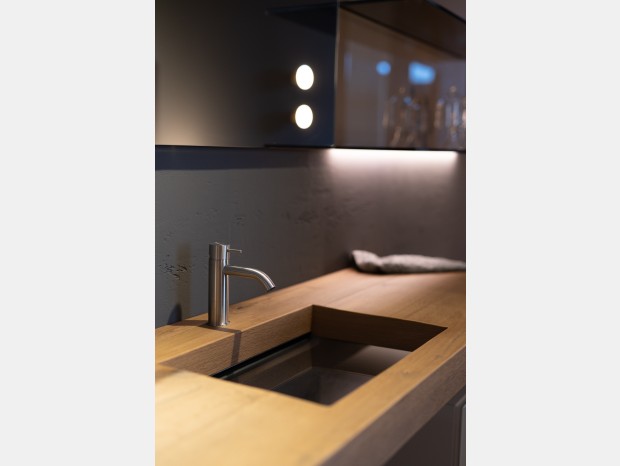 Lavabo Lago Depth