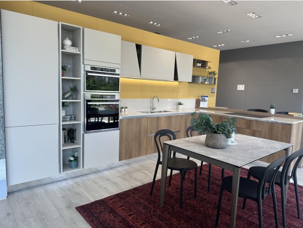 Cucina con penisola Stosa Cucine INFINITY rovere nodato