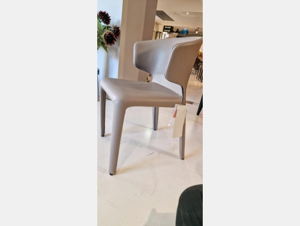 Sedia con braccioli Cassina HOLA
