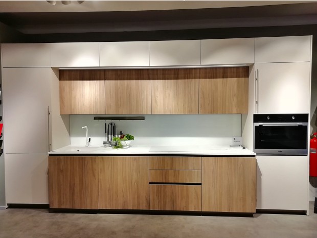 Cucina lineare Stosa Cucine Metropolis Noce Eucalipto