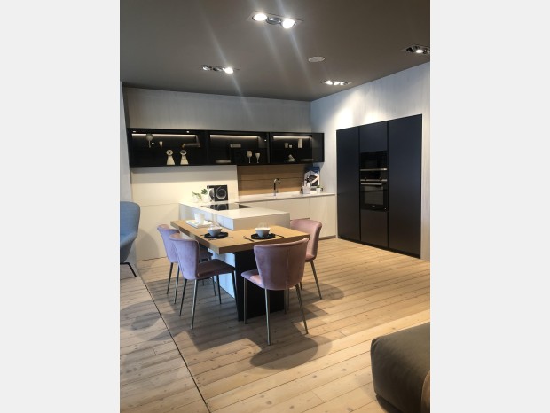 Cucina con penisola Modulnova Light