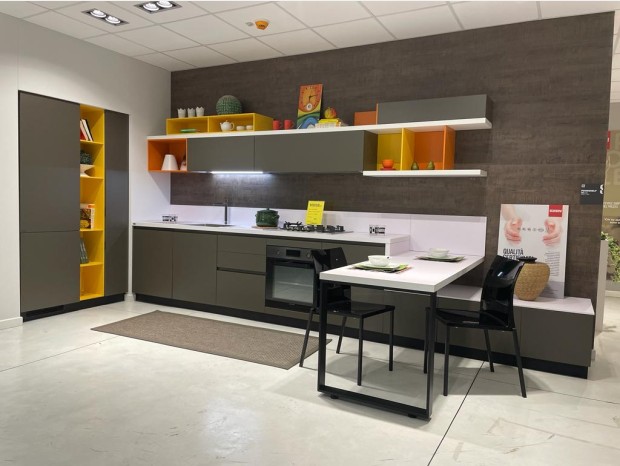 Cucina con penisola Scavolini Foodshelf