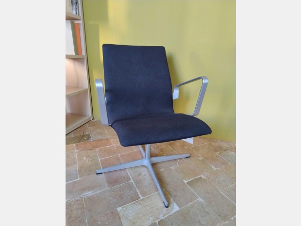 Poltrona Fritz Hansen 3241T