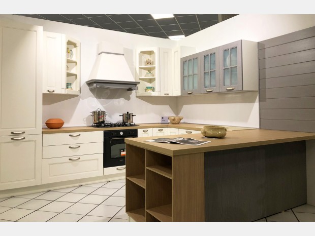 Cucina con penisola Stosa Cucine Virginia