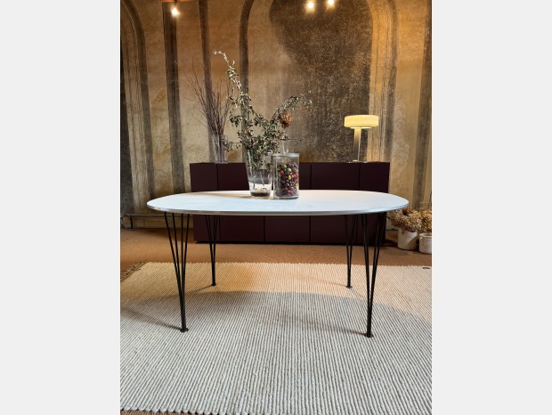 Tavolo Fritz Hansen Superellipse B612