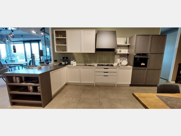 Cucina con penisola Stosa Cucine Newport - Tosca