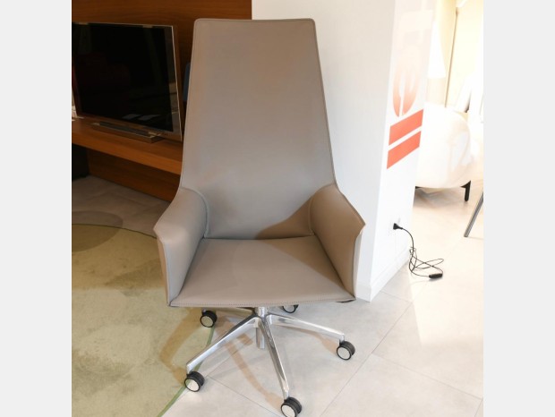 Sedia ufficio Cassina 413 CAB-OFFICE PRESIDENT