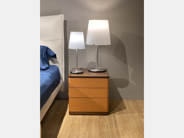 Gruppo letto Poltrona Frau FIDELIO NIGHT TABLE
