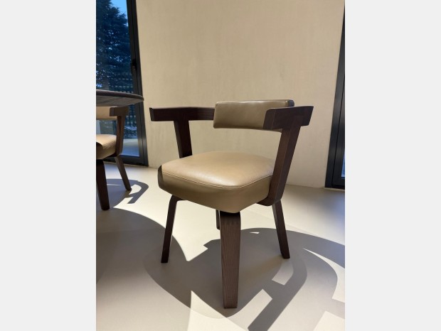 Sedia con braccioli Molteni&C. Porta Volta
