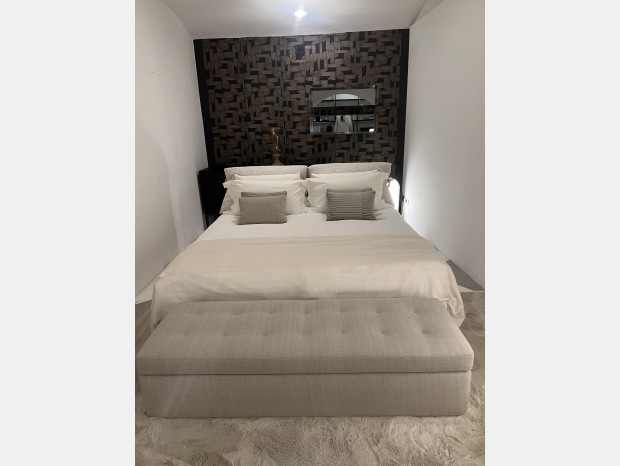Letto matrimoniale Flou Nathalie - rete a movimento elettrico