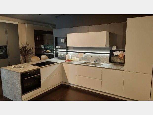 Cucina con penisola Forma 2000 Joy