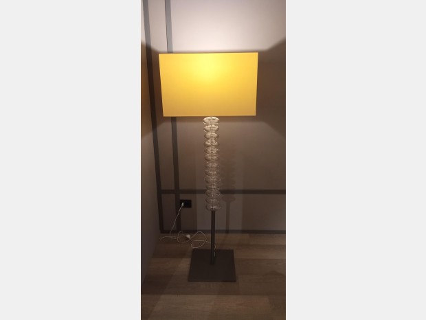 Lampada da terra Poltrona Frau Fede