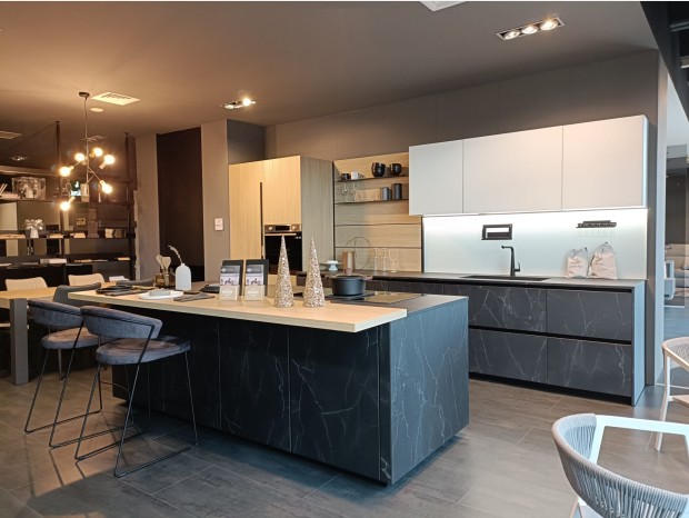Cucina con Isola Arredo3 Glass-Asia