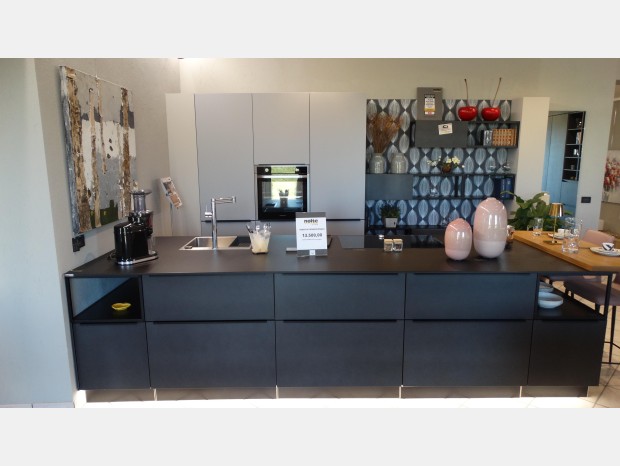 Cucina con Isola Nolte Küchen Ferro e Feel